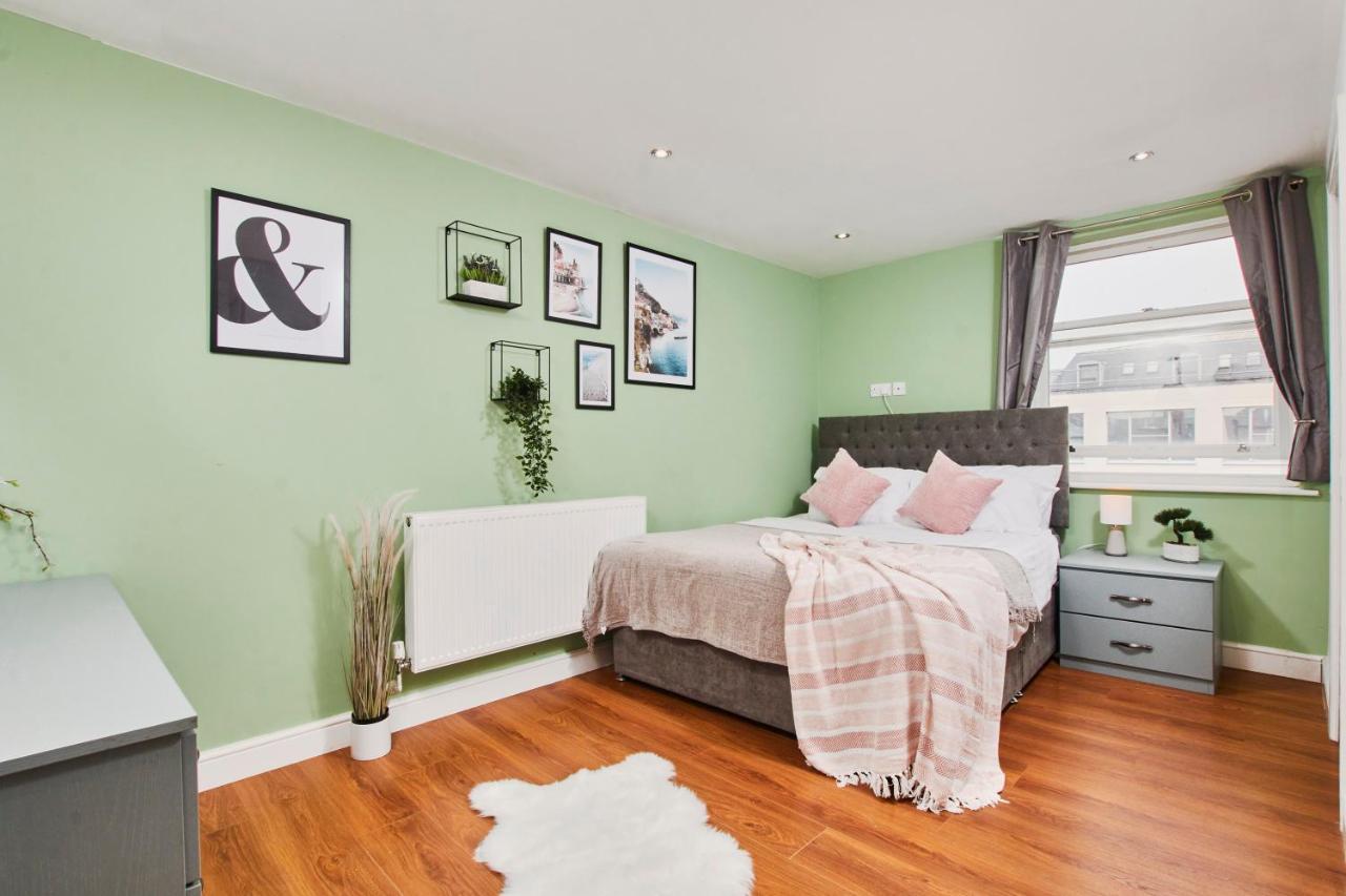 Stunning City Centre 3 Bed, 3 Bath - Sleeps 8! Apartment Leeds  Exterior photo